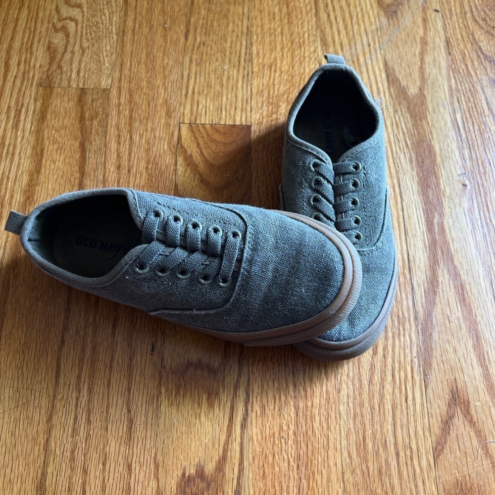 Boy’s Tan Canvas Shoes